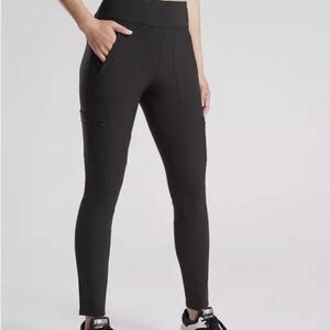 Athleta Headlands Hybrid Cargo Tight, size 0, 28in L